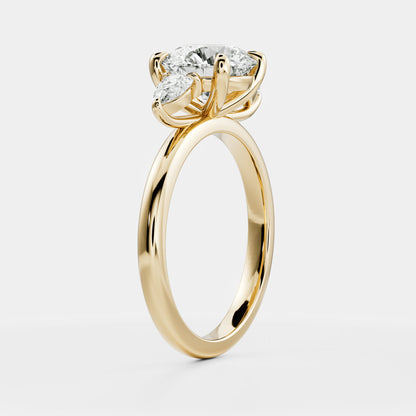 Round: Three Stone Lab Grown Diamond