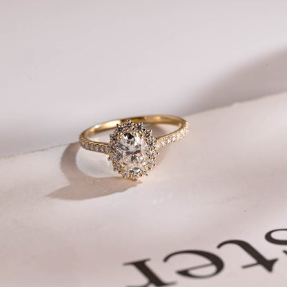 Stunning 1.0 - 2.0 CT Oval Moissanite Engagement Ring with Pave & Halo Design 1