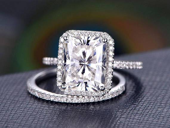 3.0 CT Radiant Cut Halo Style Moissanite Bridal Ring Set