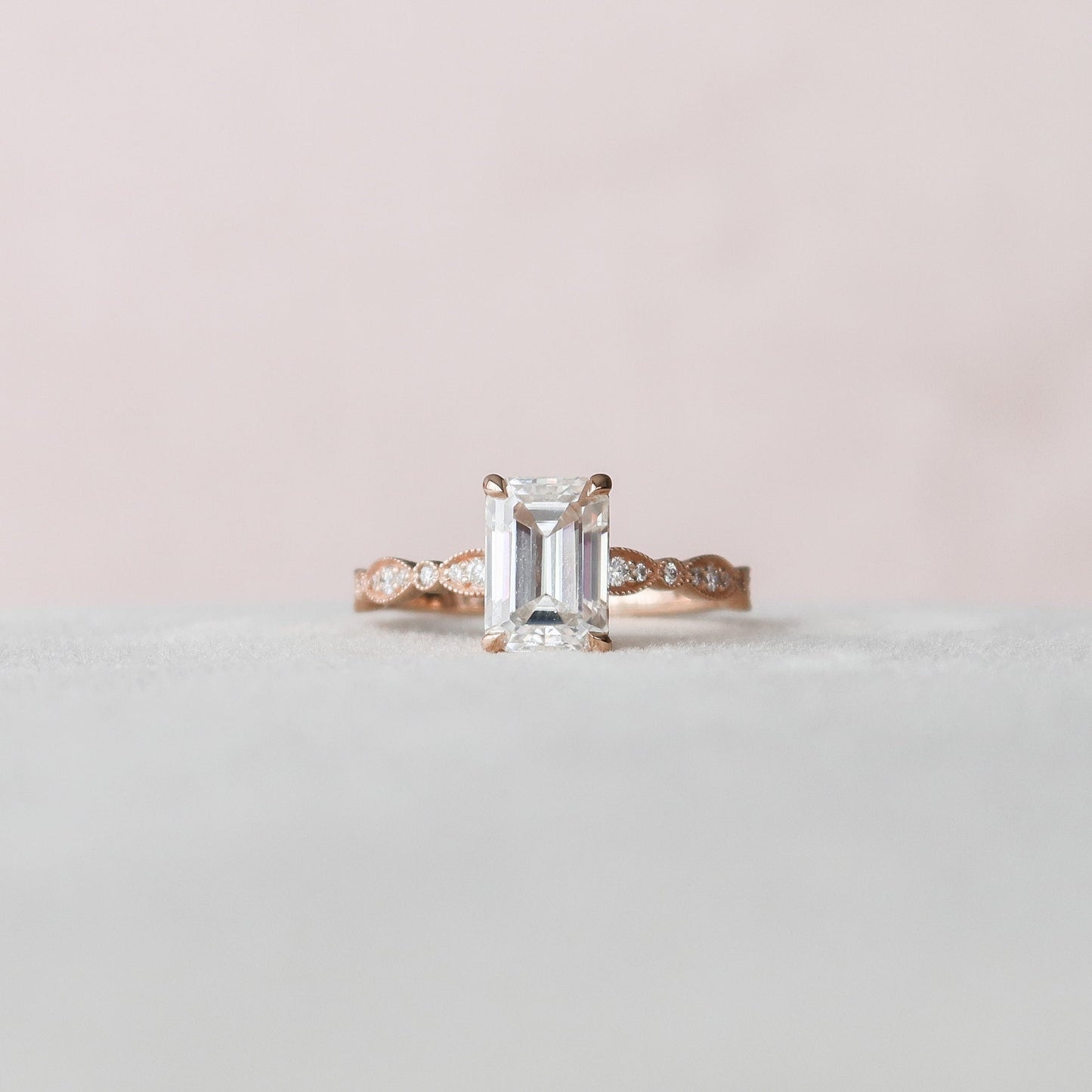 2.0 CT Emerald Milgrain Vintage Style Moissanite Engagement Ring