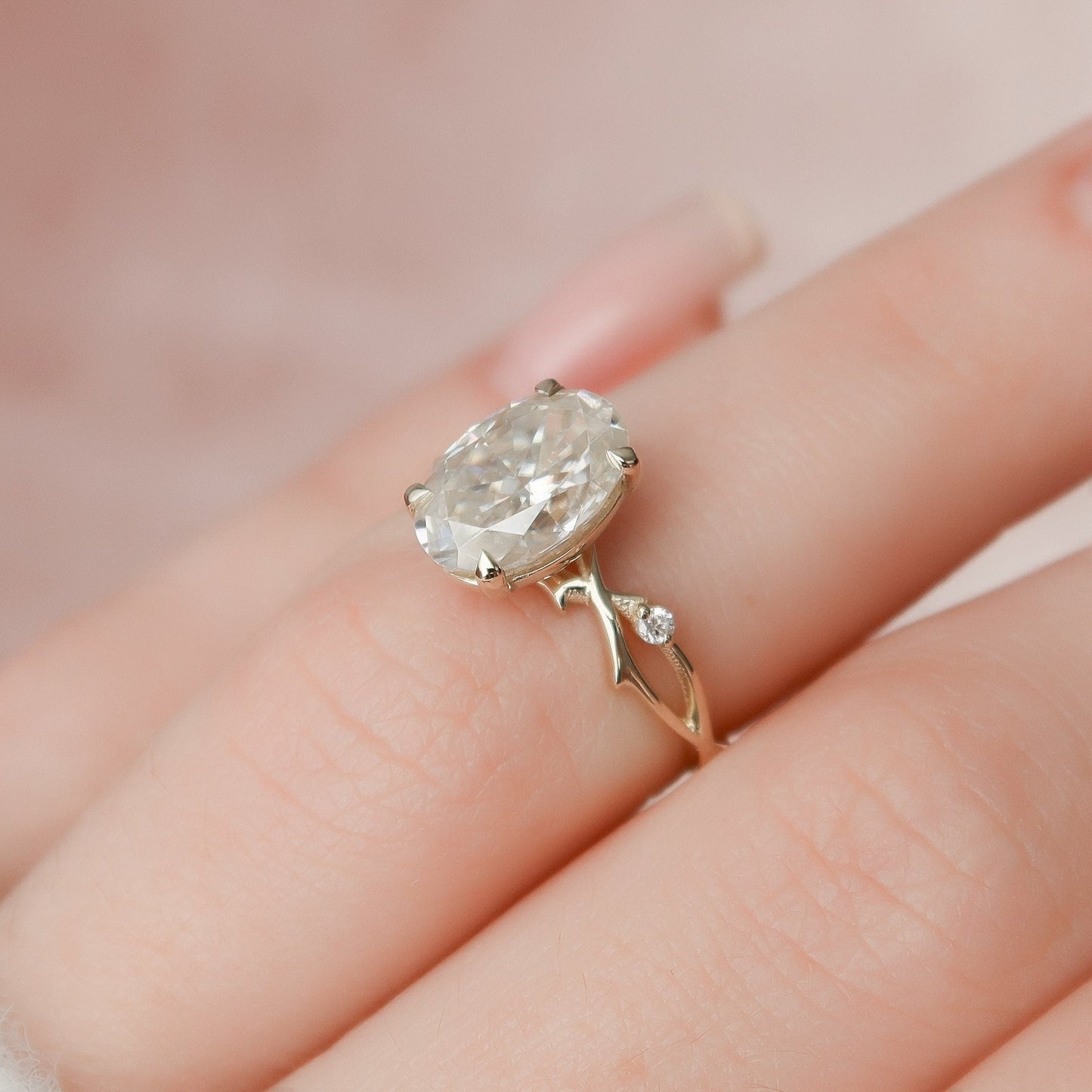 2.0 CT Oval Cut Twig Style Moissanite Engagement Ring