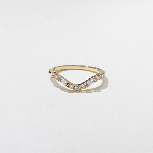 0.26 TCW Round & Baguette V Shape Wedding Band