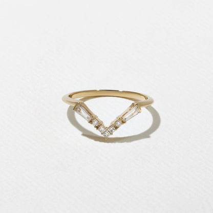 0.25 TCW Round, Tapered baguette & Princess- V Shape Wedding Band
