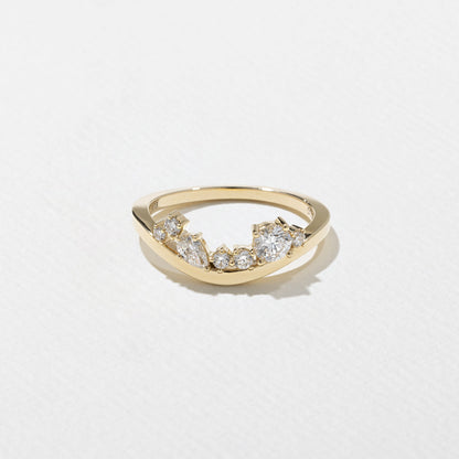 0.35 TCW Round & Pear- Curved Wedding Band