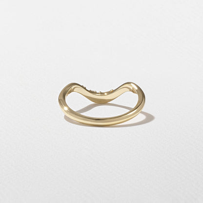 0.10 TCW Round Shape Unique Curved Wedding Band