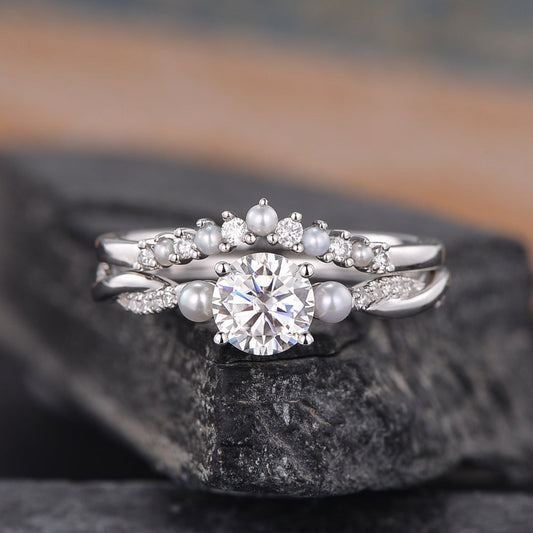 0.50 CT Round Twisted Pave Moissanite Bridal Ring Set