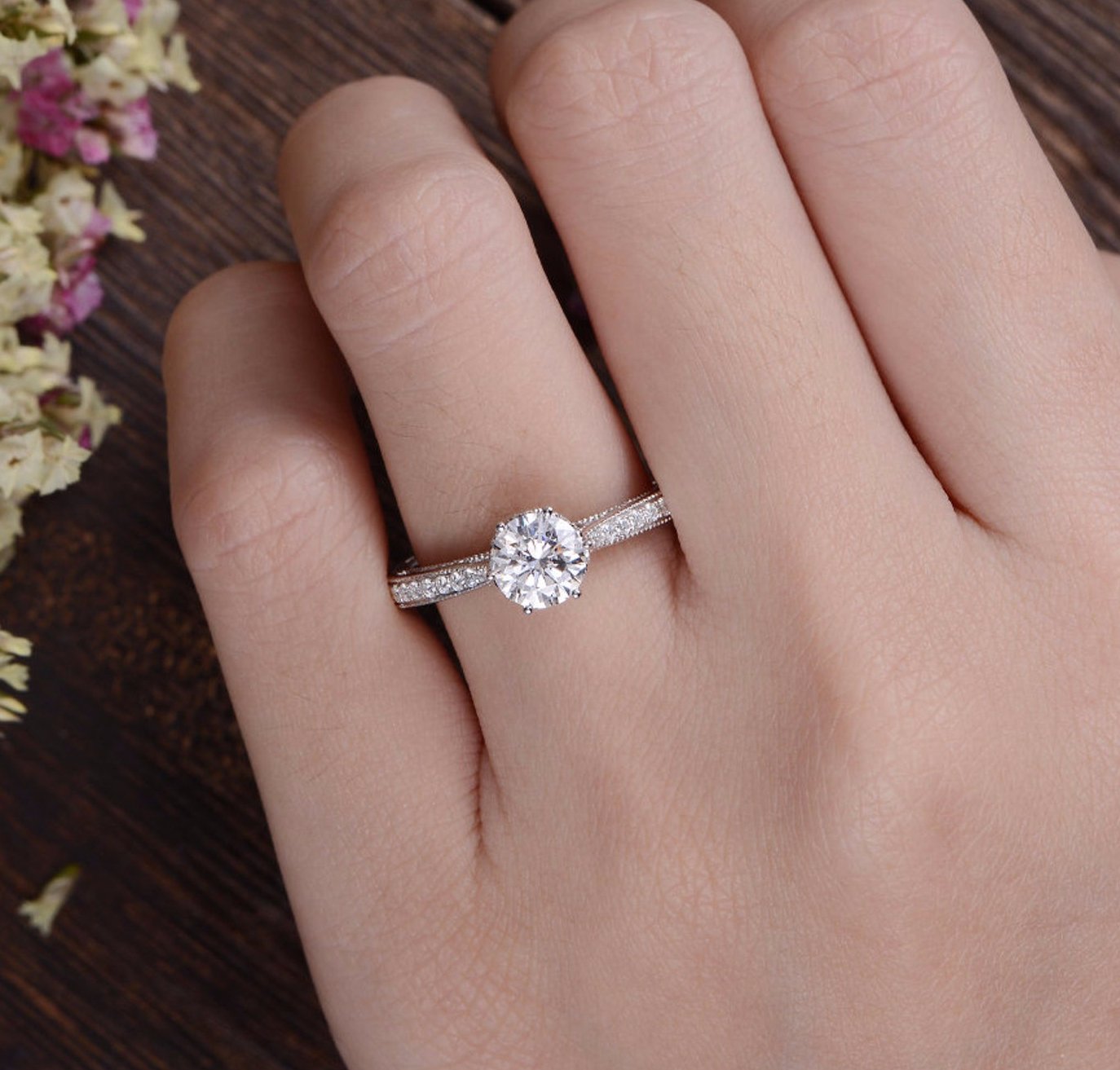 1.35 CT Round Cut Solitaire Moissanite Engagement Ring