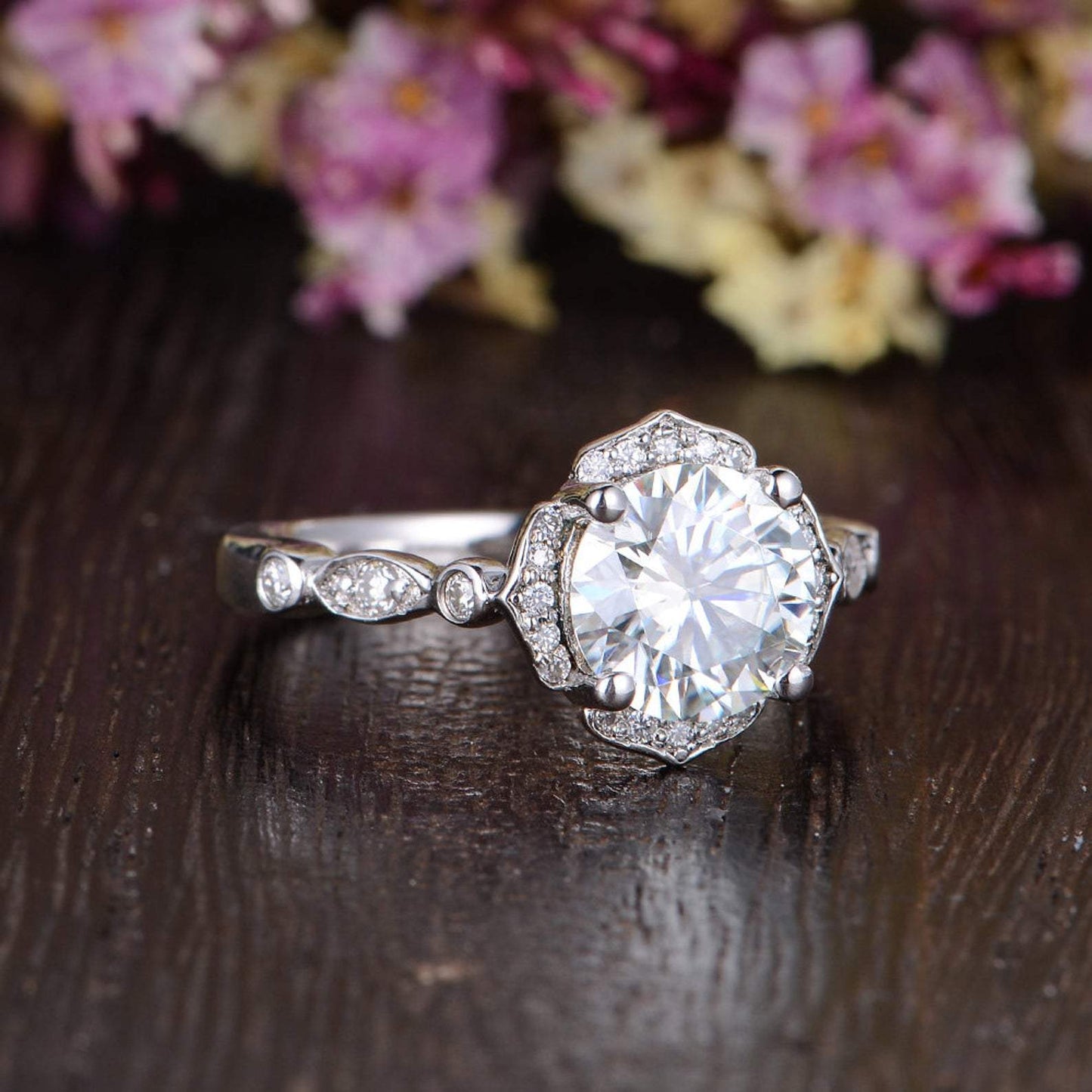 1.60 CT Round Cut Vintage Art Deco Moissanite Engagement Ring